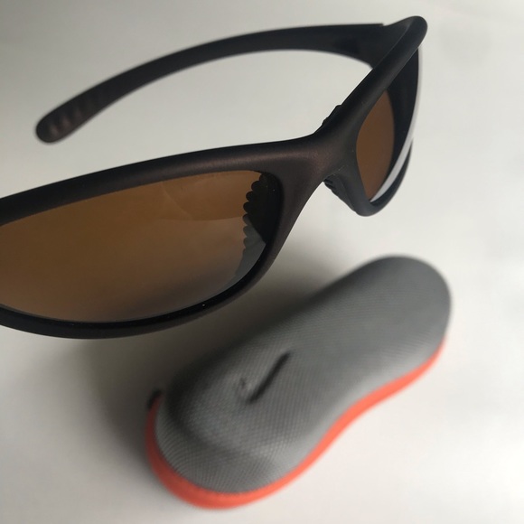 nike tarj sunglasses